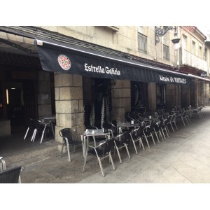 MES&Oacute;N OS PORTALES, en O Carballi&ntilde;o